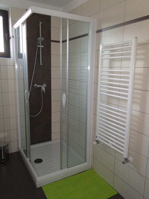 Apartma Jezero Most na Soči Buitenkant foto