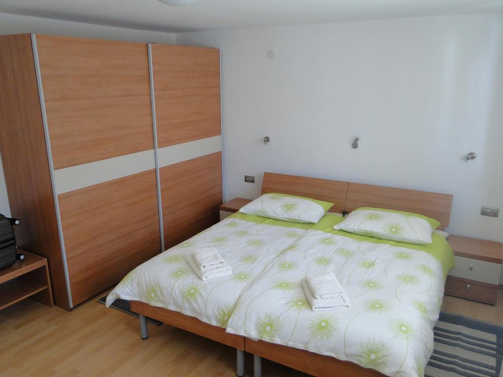 Apartma Jezero Most na Soči Buitenkant foto