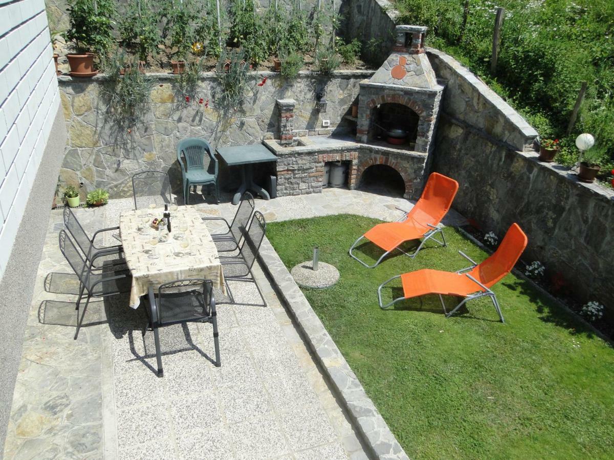 Apartma Jezero Most na Soči Buitenkant foto